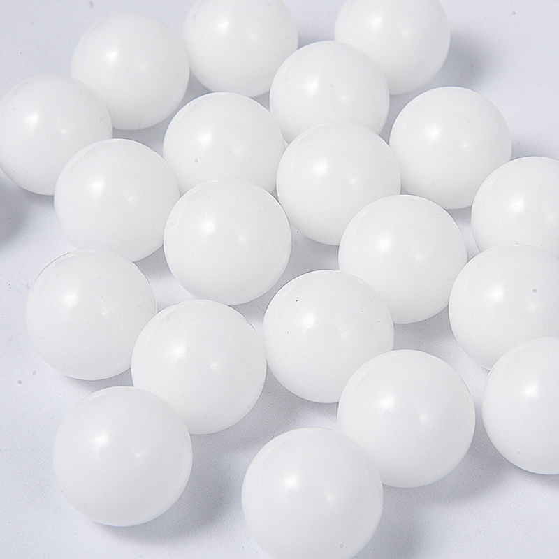 Plastic balls